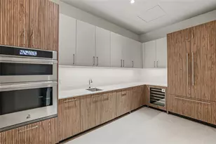275 1st Ave S, Saint Petersburg, FL 33701 - Photo 59