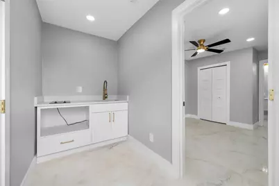 [Address not provided], Tampa, FL 33614 - Photo 31