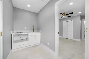 [Address not provided], Tampa, FL 33614 - Photo 31
