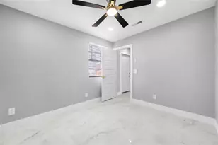[Address not provided], Tampa, FL 33614 - Photo 35