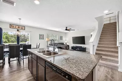 7116 Silverado Ranch Boulevard, Zephyrhills, FL 33541 - Photo 13