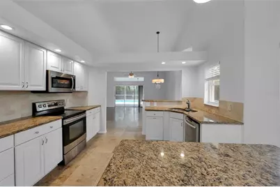 9450 Mississippi Run, Weeki Wachee, FL 34613 - Photo 9