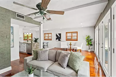 906 W Henry Avenue, Tampa, FL 33604 - Photo 15