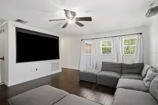 10330 Frog Pond Dr, Riverview, FL 33569 - Photo 9