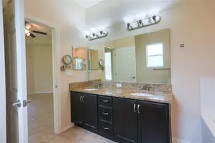 6019 Evansbrook Dr, Zephyrhills, FL 33541 - Photo 17