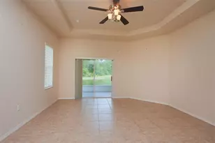 6019 Evansbrook Dr, Zephyrhills, FL 33541 - Photo 15