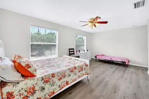 8919 N River Rd, Tampa, FL 33635 - Photo 9