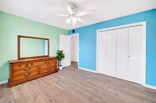 827 Oakmont Ave, Sun City Center, FL 33573 - Photo 13