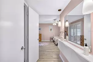 827 Oakmont Ave, Sun City Center, FL 33573 - Photo 5
