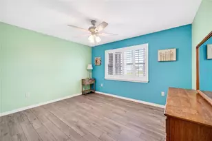 827 Oakmont Ave, Sun City Center, FL 33573 - Photo 11