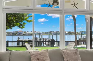 819 Bay Esplanade, Clearwater Beach, FL 33767 - Photo 23