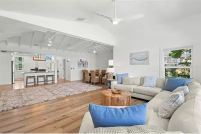819 Bay Esplanade, Clearwater Beach, FL 33767 - Photo 23