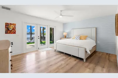 819 Bay Esplanade, Clearwater Beach, FL 33767 - Photo 11
