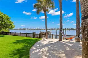 819 Bay Esplanade, Clearwater Beach, FL 33767 - Photo 33