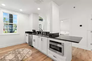 819 Bay Esplanade, Clearwater Beach, FL 33767 - Photo 17