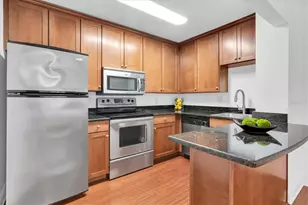 210 5th Ave S, Saint Petersburg, FL 33701 - Photo 11