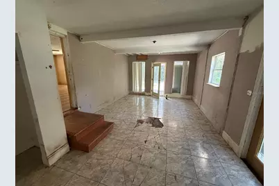 2522 Lake Ellen Ln, Tampa, FL 33618 - Photo 7
