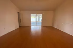 3938 Creek Woods Dr, Plant City, FL 33563 - Photo 5