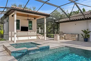 1230 Darlington Oak Cir NE, Saint Petersburg, FL 33703 - Photo 49