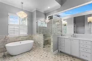 1230 Darlington Oak Cir NE, Saint Petersburg, FL 33703 - Photo 31