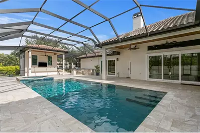 1230 Darlington Oak Circle NE, Saint Petersburg, FL 33703 - Photo 9