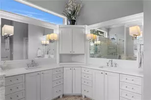 1230 Darlington Oak Cir NE, Saint Petersburg, FL 33703 - Photo 29