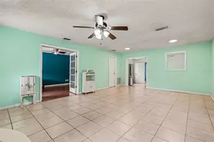 7206 Alafia Dr, Riverview, FL 33578 - Photo 5