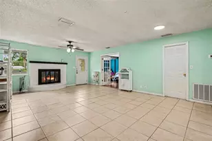 7206 Alafia Dr, Riverview, FL 33578 - Photo 3