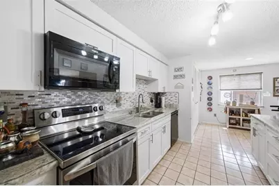 5309 Black Pine Drive, Tampa, FL 33624 - Photo 9