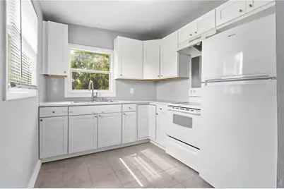 3305 Oakley Avenue, Saint Petersburg, FL 33712 - Photo 7