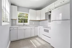 3305 Oakley Ave, Saint Petersburg, FL 33712 - Photo 7