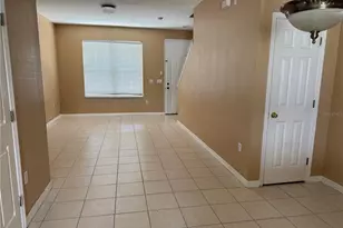 11517 Declaration Dr, Tampa, FL 33635 - Photo 3