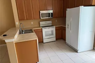 11517 Declaration Dr, Tampa, FL 33635 - Photo 5