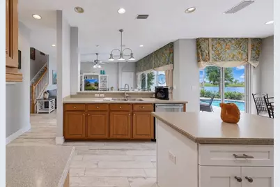 827 Seminole Sky Drive, Ruskin, FL 33570 - Photo 11