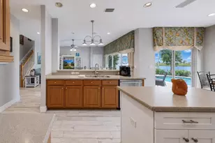 827 Seminole Sky Dr, Ruskin, FL 33570 - Photo 11