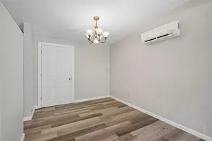 2117 Barcelona Dr, Clearwater, FL 33764 - Photo 7