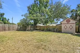 115 E Lambright St, Tampa, FL 33604 - Photo 33