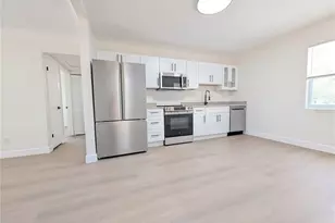 4511 Yarmouth Ave S, Saint Petersburg, FL 33711 - Photo 7