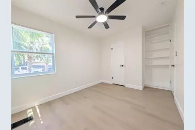 4511 Yarmouth Avenue S, Saint Petersburg, FL 33711 - Photo 17