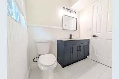 4511 Yarmouth Avenue S, Saint Petersburg, FL 33711 - Photo 13