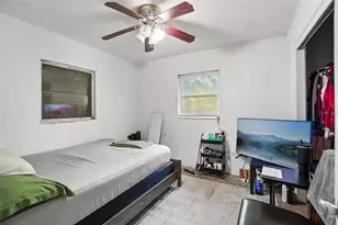 3211 30th St N, Saint Petersburg, FL 33713 - Photo 11
