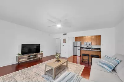 210 5th Avenue S #404, Saint Petersburg, FL 33701 - Photo 9