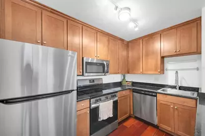 210 5th Avenue S #404, Saint Petersburg, FL 33701 - Photo 11