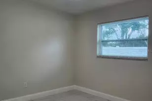 15406 Avalon Ave, Clearwater, FL 33760 - Photo 9