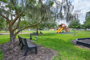 1304 Sandalwood Dr, Plant City, FL 33563 - Photo 33