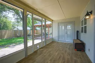 1304 Sandalwood Dr, Plant City, FL 33563 - Photo 27
