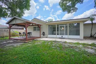 1304 Sandalwood Dr, Plant City, FL 33563 - Photo 31