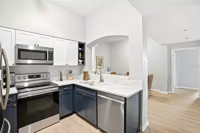 200 4th Avenue S #410, Saint Petersburg, FL 33701 - Photo 11