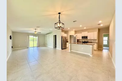 7025 King Creek Drive, Sun City Center, FL 33573 - Photo 3
