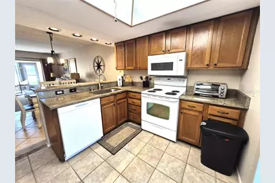 50 Woodlake Place #50, Oldsmar, FL 34677 - Photo 9
